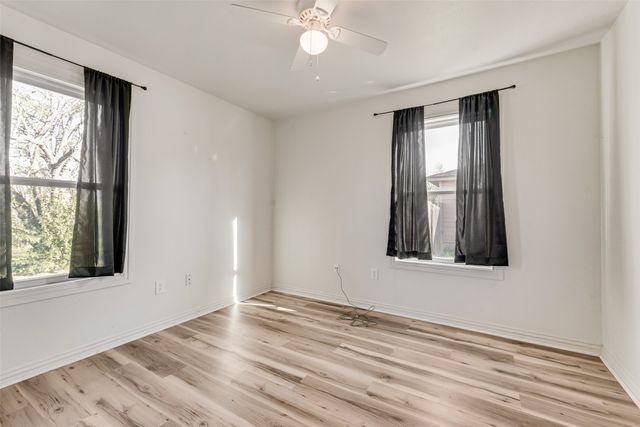 1303 S Medora Street, Terrell, TX 75160