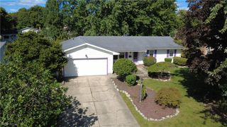 144 Runnemede Drive, Youngstown, OH 44512