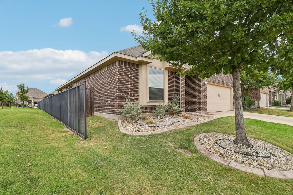 7629 Spring Drive, Watauga, TX 76148 — photo 3