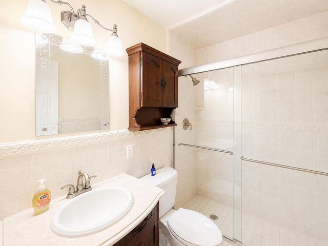 2395 Idlewild Road, Palm Beach Gardens, FL 33410