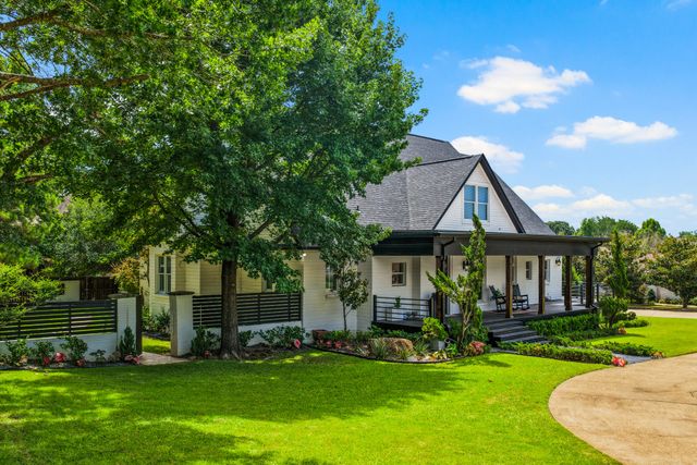 507 Greenhill Park Avenue, Mt Pleasant, TX 75455