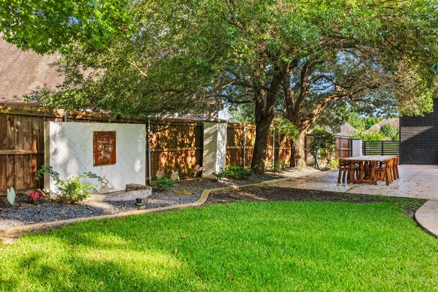 507 Greenhill Park Avenue, Mt Pleasant, TX 75455