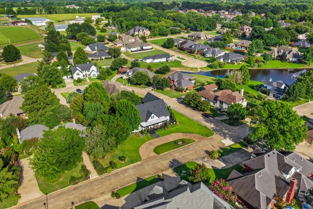 507 Greenhill Park Avenue, Mt Pleasant, TX 75455