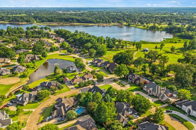 507 Greenhill Park Avenue, Mt Pleasant, TX 75455