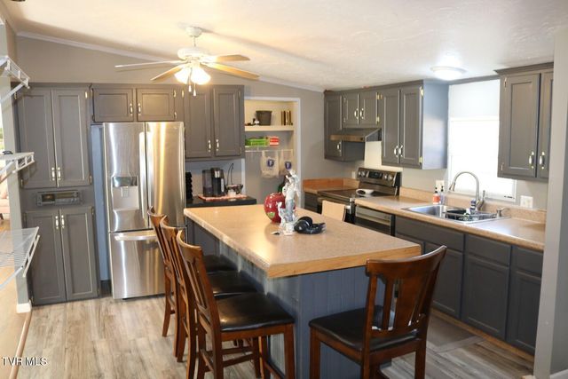 1800 Main Street, Mosheim, TN 37818