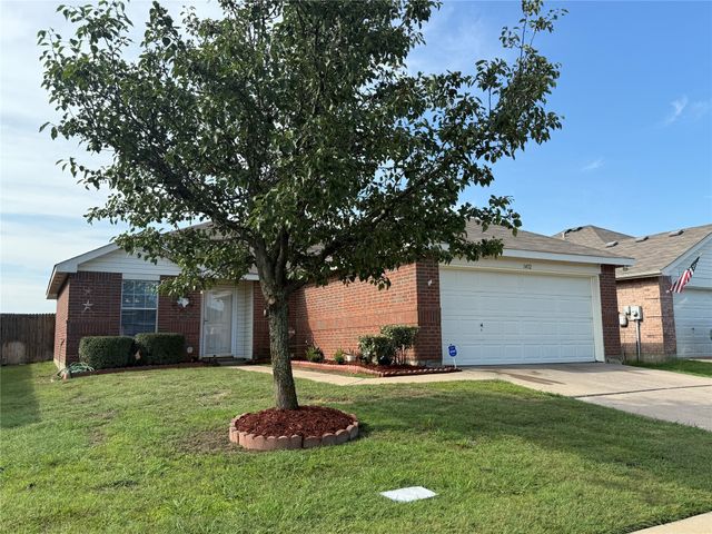 1452 Castle Ridge Road, Fort Worth, TX 76140