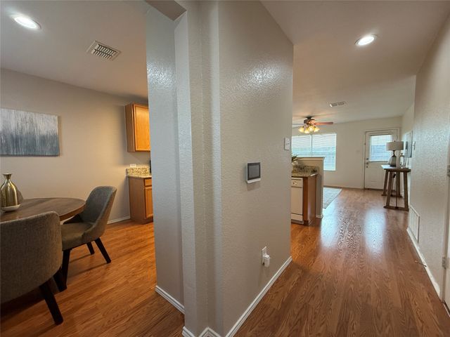 1452 Castle Ridge Road, Fort Worth, TX 76140