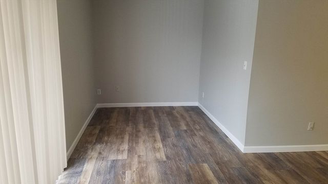 40 Cochituate Rd 40, Framingham, MA 01701