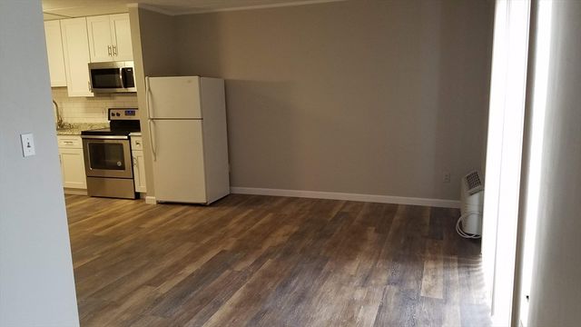 40 Cochituate Rd 40, Framingham, MA 01701