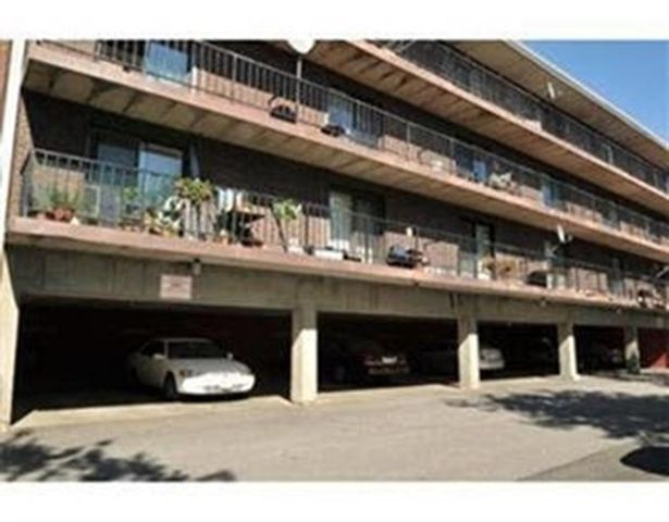 40 Cochituate Rd 40, Framingham, MA 01701