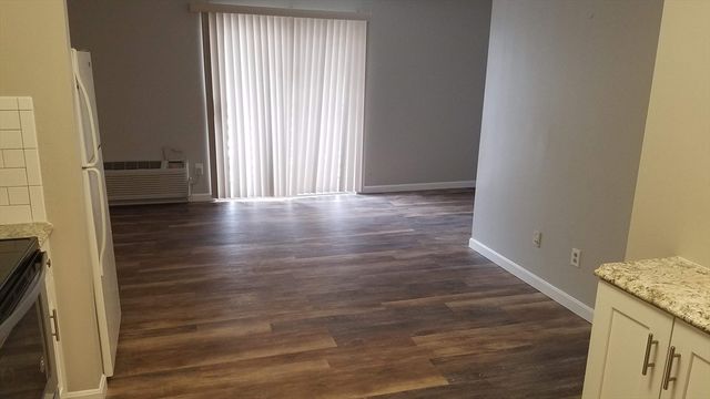 40 Cochituate Rd 40, Framingham, MA 01701