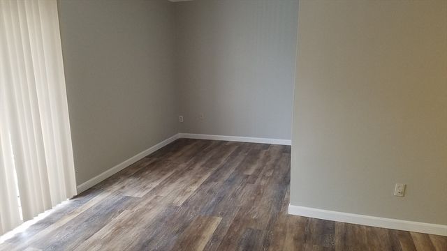 40 Cochituate Rd 40, Framingham, MA 01701