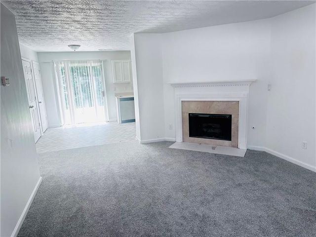 9432 Lakeview Road, Union City, GA 30291