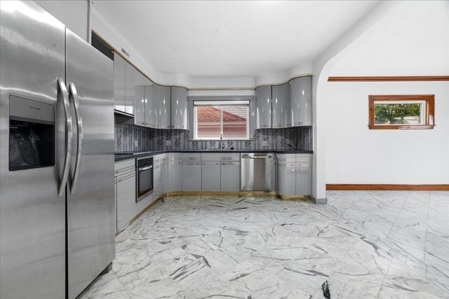 6 Burbank Rd, Medford, MA 02155