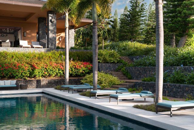 215 Plantation Club Dr, Lahaina, HI 96761