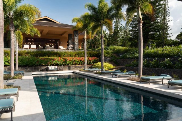 215 Plantation Club Dr, Lahaina, HI 96761