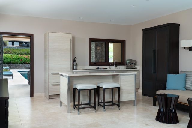 215 Plantation Club Dr, Lahaina, HI 96761