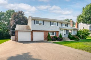 887 Cloverdale Circle, Wethersfield, CT 06109