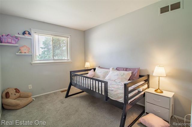44220 Saltz Road, Canton, MI 48187