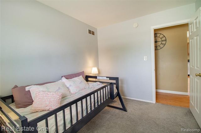 44220 Saltz Road, Canton, MI 48187