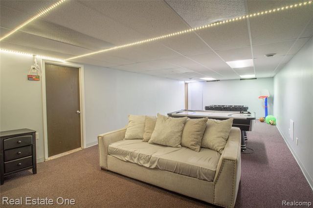 44220 Saltz Road, Canton, MI 48187