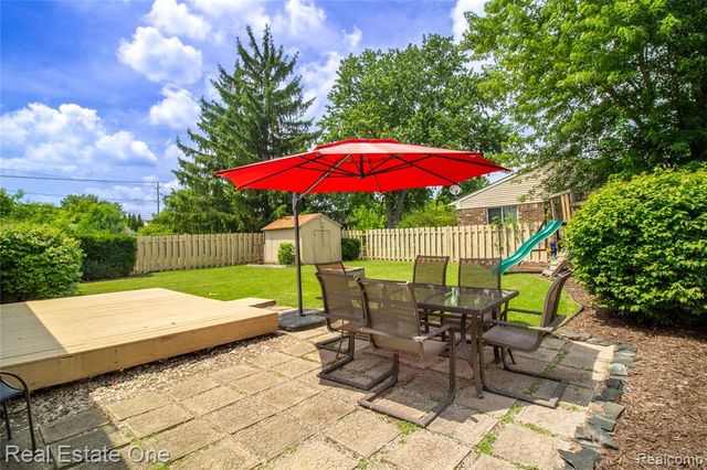 44220 Saltz Road, Canton, MI 48187