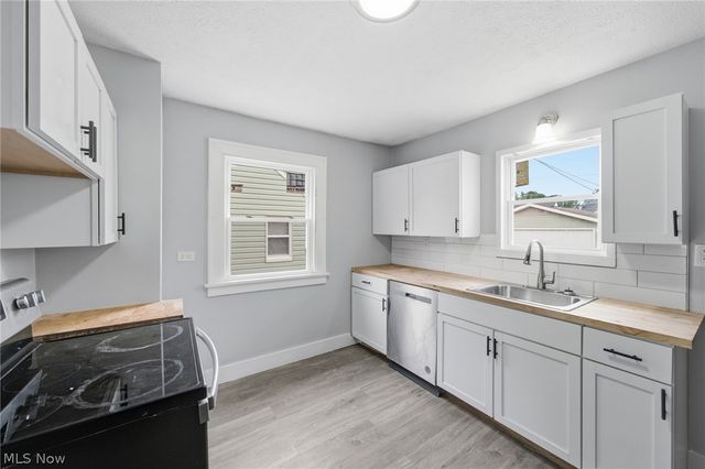 5171 Thomas Street, Maple Heights, OH 44137