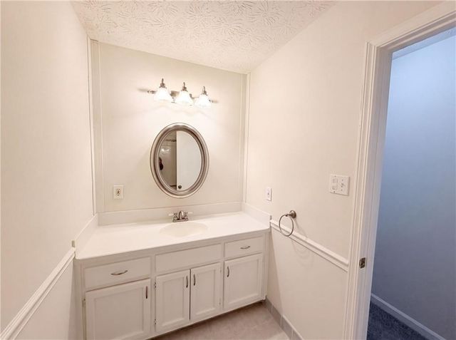 1731 Sundale Drive, Lawrenceville, GA 30046