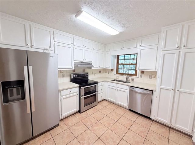 1731 Sundale Drive, Lawrenceville, GA 30046