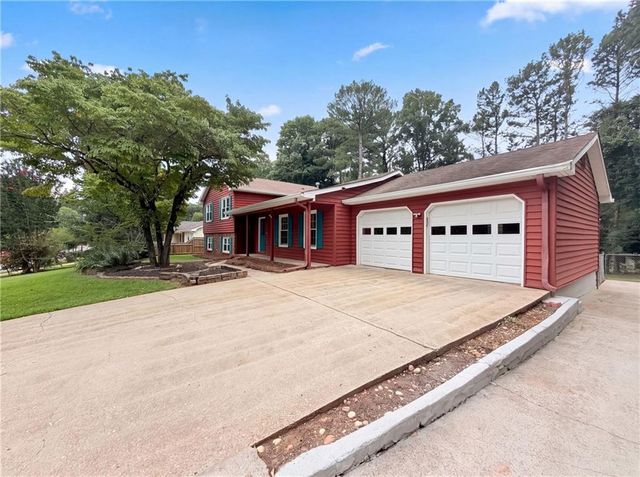 1731 Sundale Drive, Lawrenceville, GA 30046