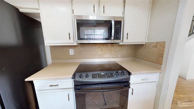 650 Harvest Hill Street, Lewisville, TX 75067