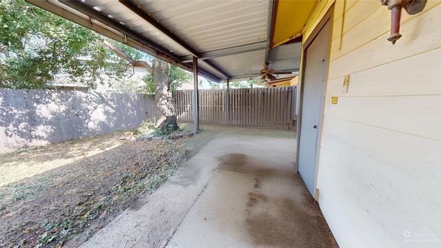 650 Harvest Hill Street, Lewisville, TX 75067