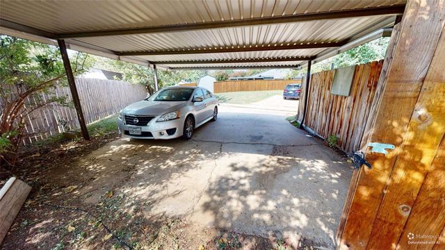 650 Harvest Hill Street, Lewisville, TX 75067