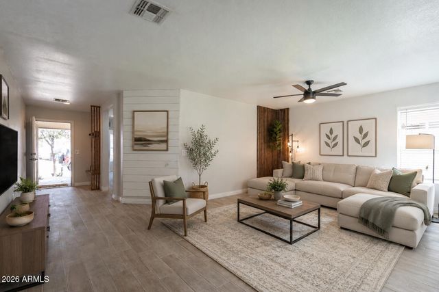 1239 E FREMONT Road, Phoenix, AZ 85042