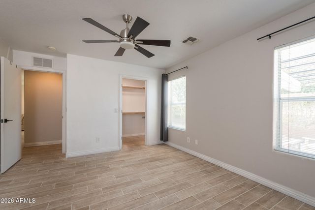 1239 E FREMONT Road, Phoenix, AZ 85042