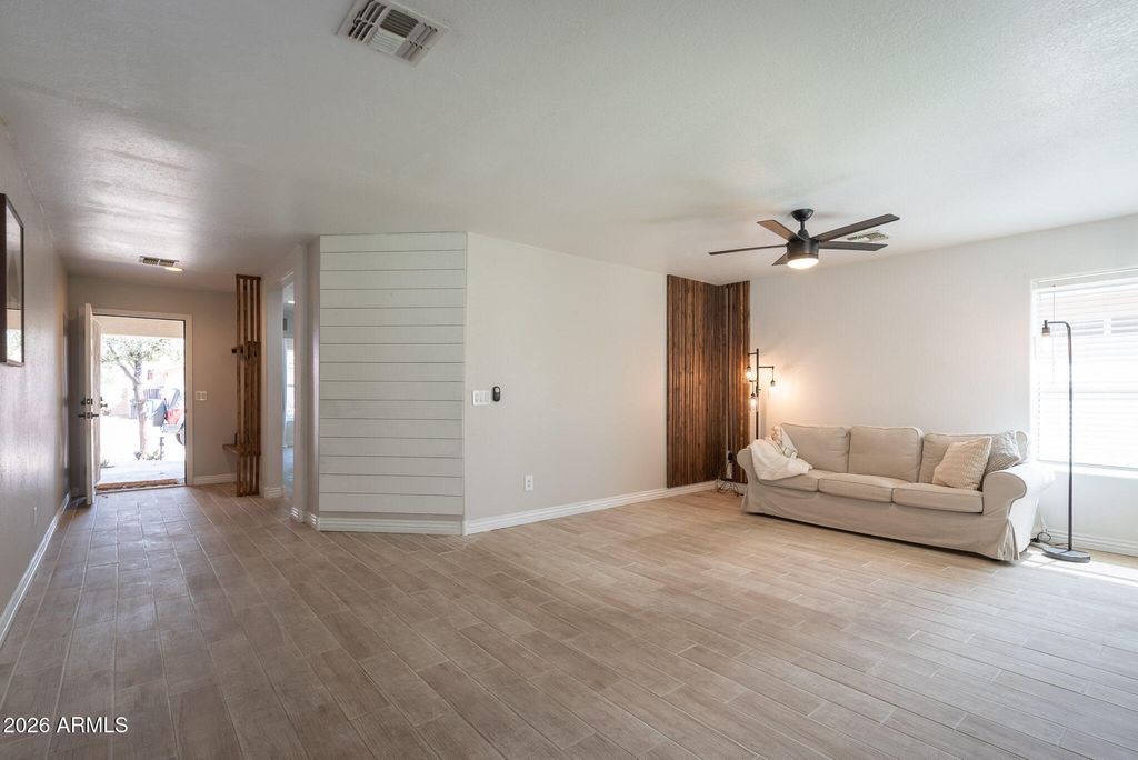 1239 E FREMONT Road, Phoenix, AZ 85042 — photo 2