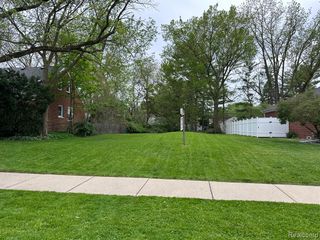 11311 Centralia, Redford, MI 48239