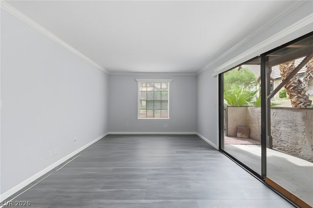 3933 Edgemoor Way, Las Vegas, NV 89121