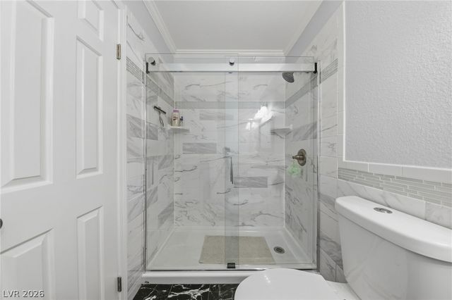 3933 Edgemoor Way, Las Vegas, NV 89121