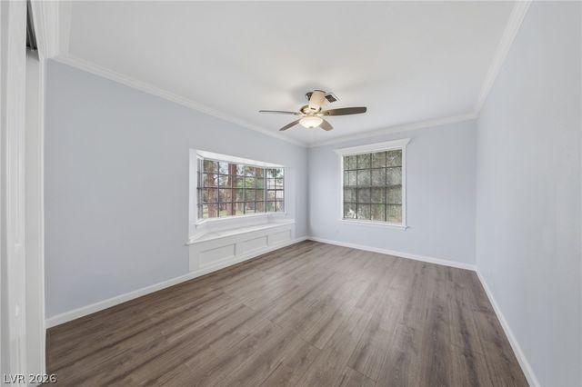 3933 Edgemoor Way, Las Vegas, NV 89121