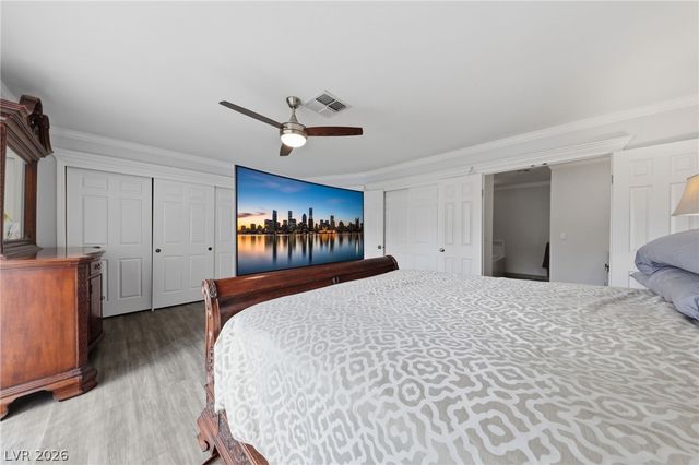 3933 Edgemoor Way, Las Vegas, NV 89121