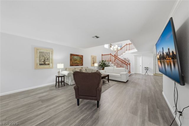 3933 Edgemoor Way, Las Vegas, NV 89121