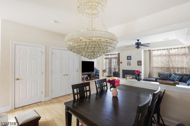 1427 Barnhardt Ln, Rahway City, NJ 07065