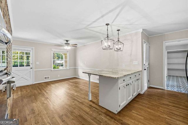 4943 Vernon Oaks Drive, Dunwoody, GA 30338