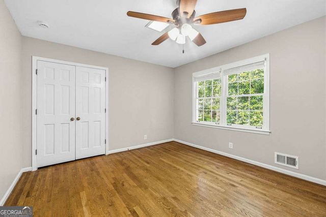 4943 Vernon Oaks Drive, Dunwoody, GA 30338