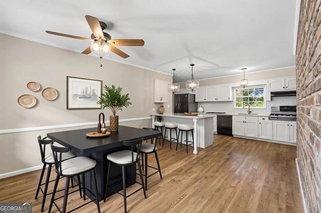 4943 Vernon Oaks Drive, Dunwoody, GA 30338