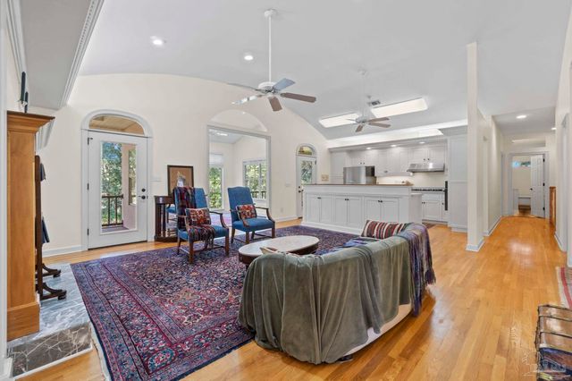 4150 Menendez Dr, Pensacola, FL 32503