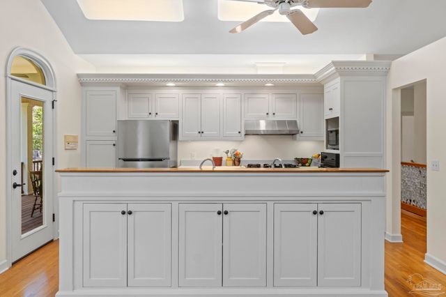 4150 Menendez Dr, Pensacola, FL 32503