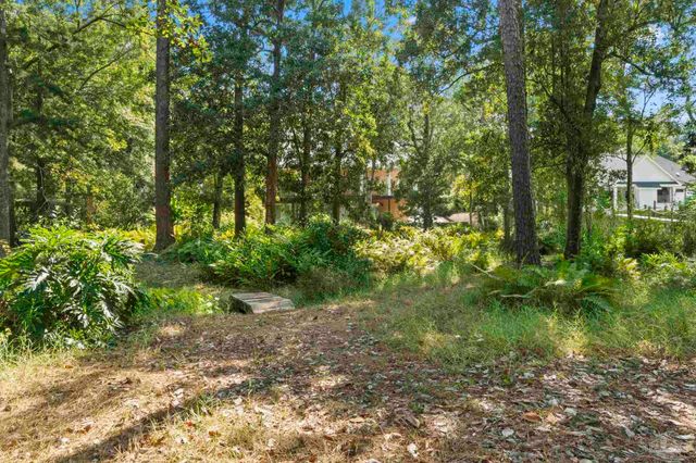 4150 Menendez Dr, Pensacola, FL 32503