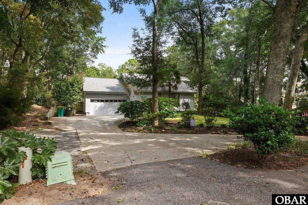 Image 1 of property listing at 40 Juniper Trail Lot 6, Southern Shores, NC 27949